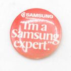 Round red badge with white text that reads, "I'm a Samsung expert." and the Samsung Electronics logo on the upper left corner.