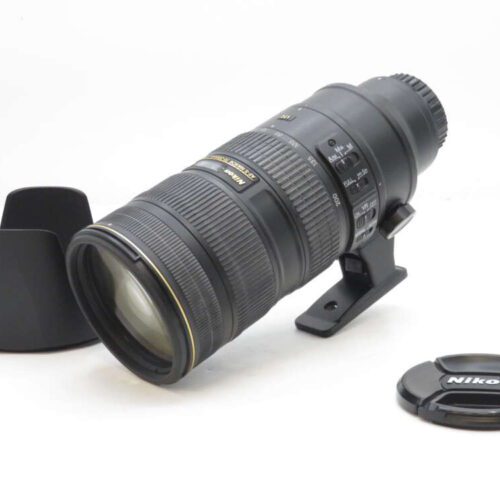 a camera lens with a lens cap
