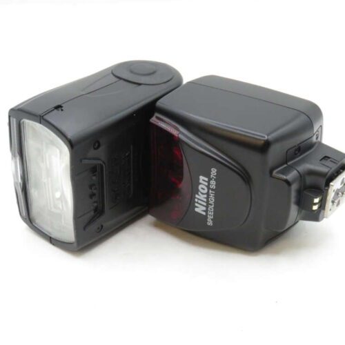 Nikon Speedlight SB-700 Flash