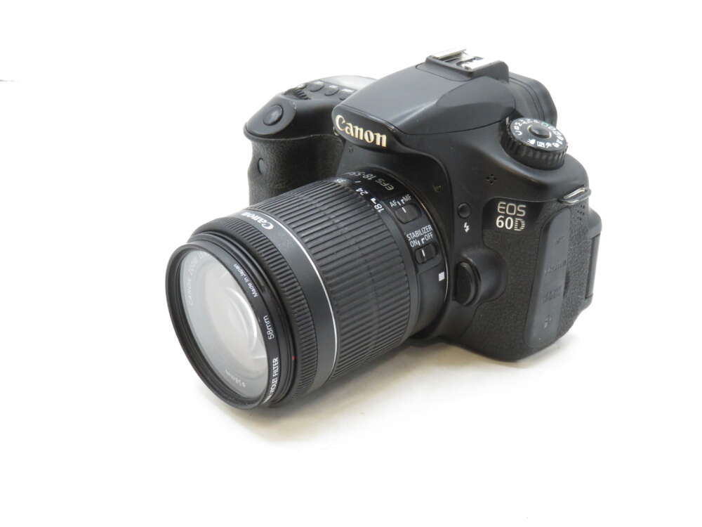 Canon EOS 60D レンズキット(18-55mm) ボディ Amazon.com : Canon EOS 60D 18 MP CMOS Digital SLR Camera with 18