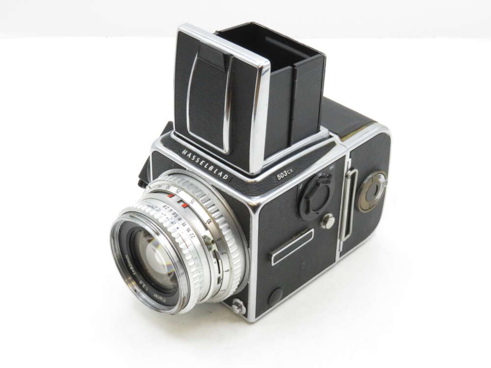 Hasselblad 503CX + C 80mm F2.8 + Waist Level Finder + A12 Back Kit