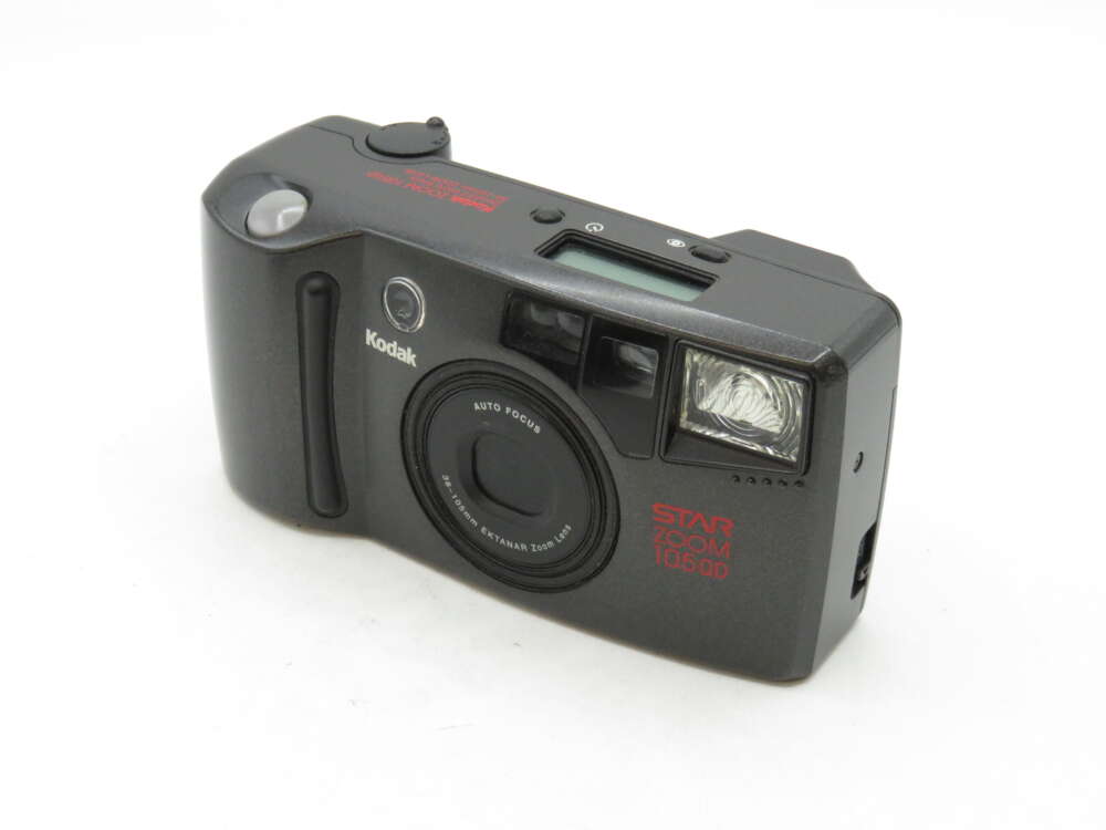 IMG_3113 A black Kodak Star Zoom 1050 camera with a visible lens, flash, and control buttons.