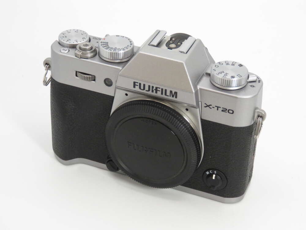 ぶるぶるFUJIFILM 富士フィルム X-T20 SILVER Amazon.com : Fujifilm X-T20 Mirrorless Digital Camera w/XF18