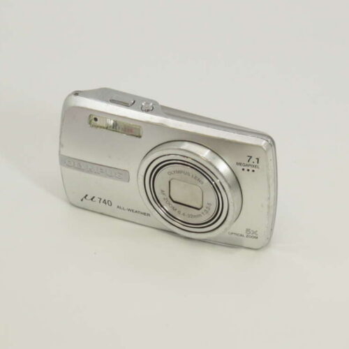 Olympus MJU 740 Digital Camera