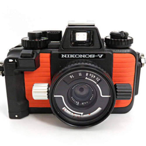 Nikonos V 35mm Film Underwater Film Camera + 35mm F2.8 Lens