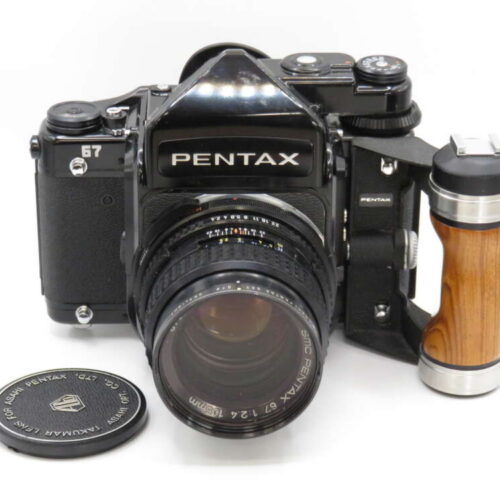 Pentax 67 120 Medium Format Camera Body + 105mm Lens + Met Prism + Wood Handle