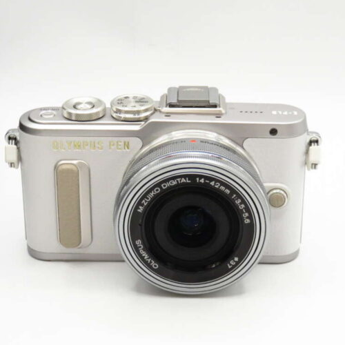 Olympus Pen E-PL8 Mirrorless Camera Body + 14-42mm Lens