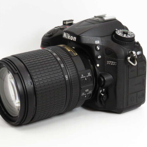 Nikon D7200 Digital SLR Camera Body + 18-140mm Lens